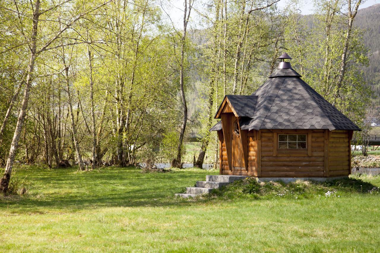 Forde Gjestehus Og Camping Kültér fotó